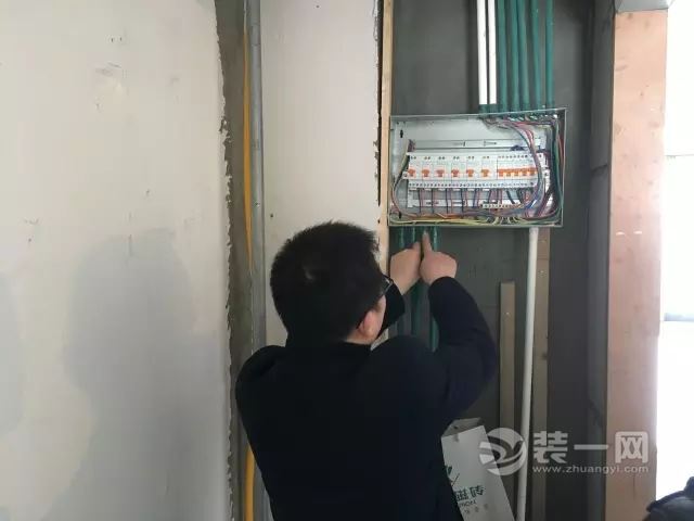 南京小区工地突击巡检(二)||地暖铺设&安装&瓦工阶段
